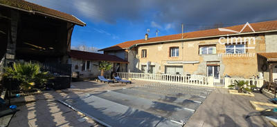 Maison ancienne - 260 m² - 6 pièces