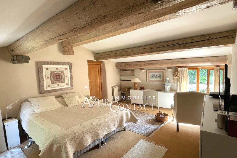 Mas - 390 m² - 6 pièces