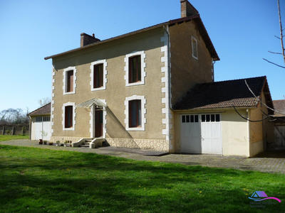 Maison - 160 m² - 8 pièces