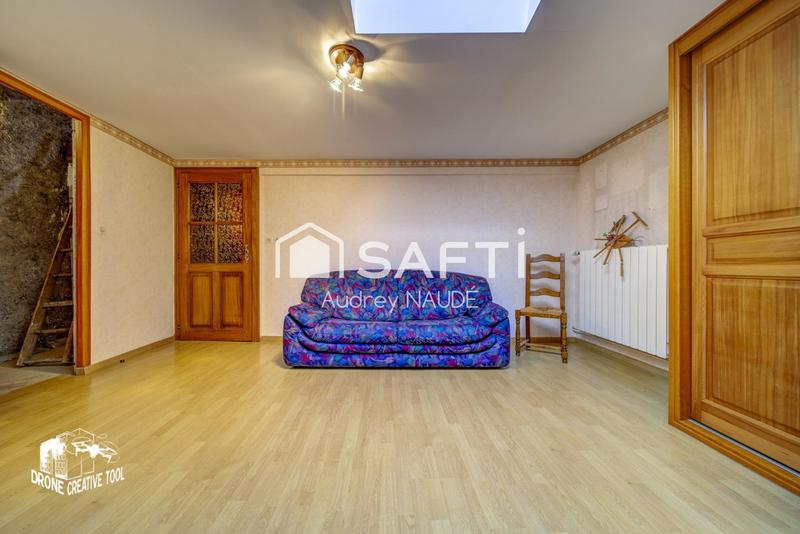 Maison - 140 m² - 5 pièces