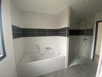 Maison contemporaine - 106 m² - 5 pièces