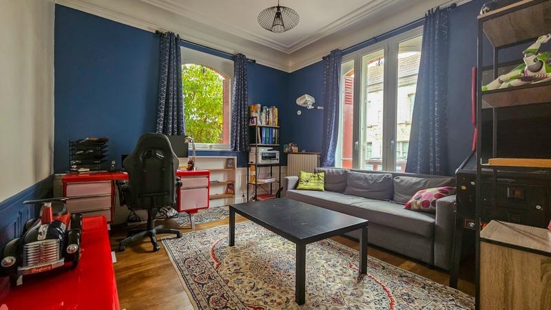 Maison de maîtres - 225 m² - 10 pièces