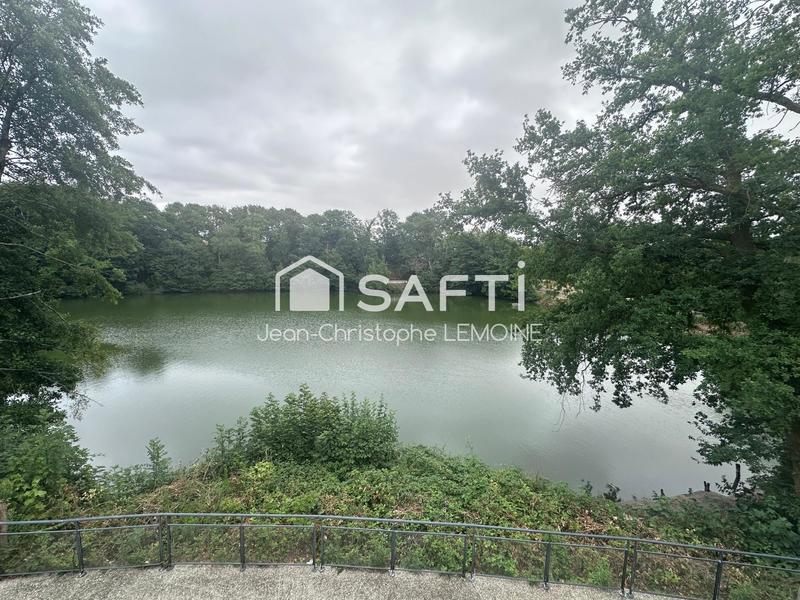 Immeuble - 2 200 m²