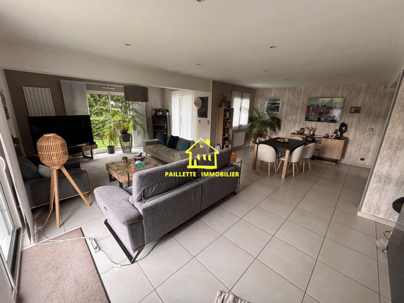 Maison - 165 m² - 6 pièces