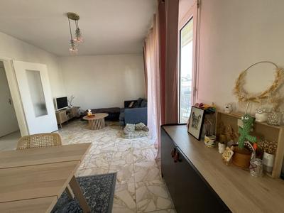 Appartement - 79 m² - 4 pièces