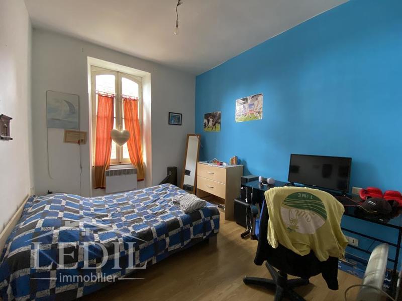 Maison - 310 m² - 10 pièces