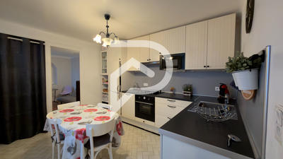 Maison - 104 m² - 4 pièces