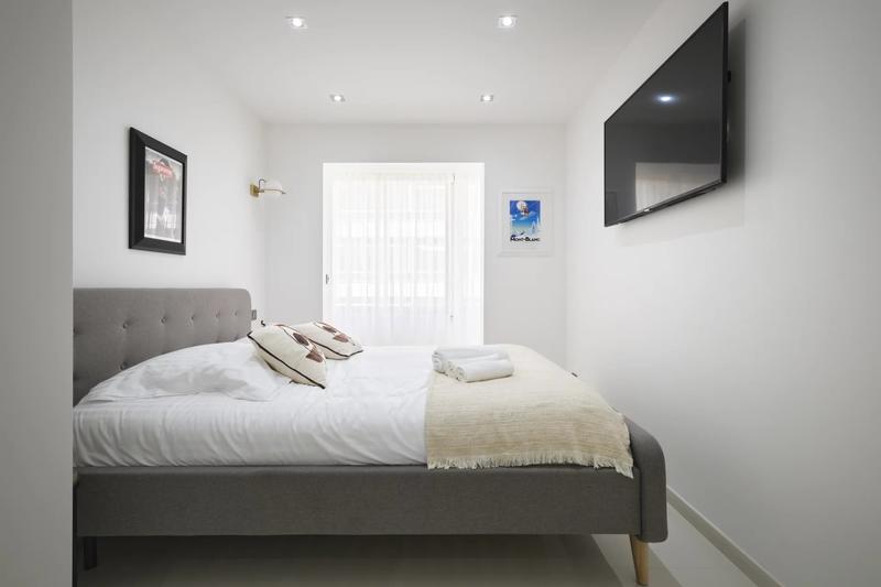 Appartement - 90 m² - 4 pièces