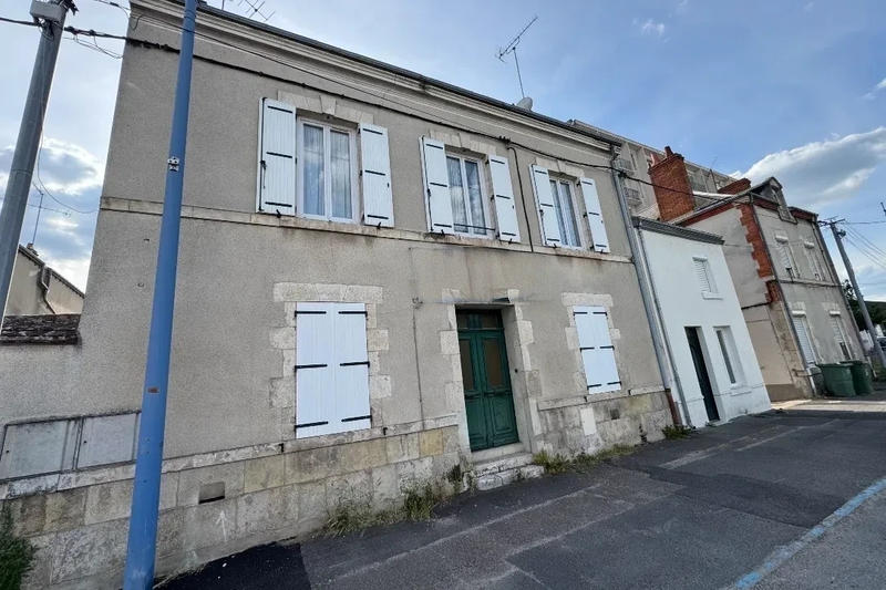 Maison - 145 m² - 8 pièces