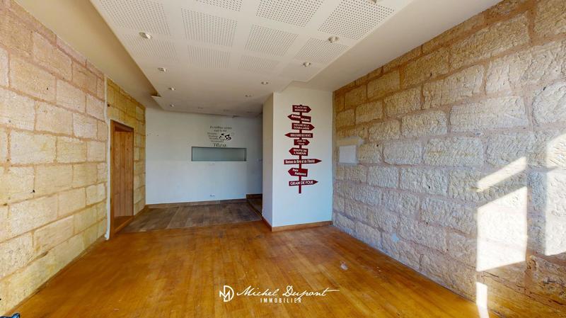 Maison - 250 m² - 8 pièces