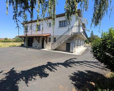 Maison - 185 m² - 7 pièces