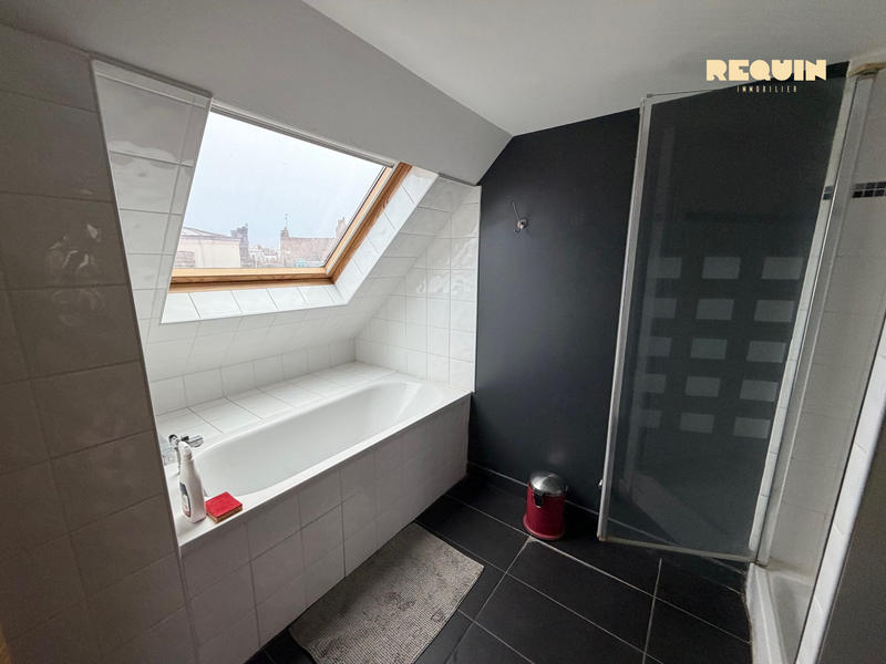 Appartement - 96 m² - 5 pièces