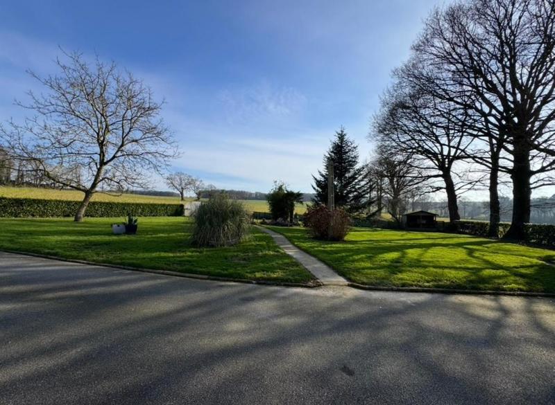 Maison - 159 m² - 9 pièces