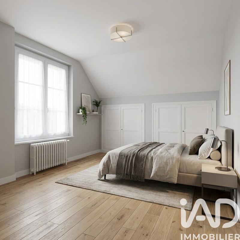 Maison - 90 m² - 5 pièces