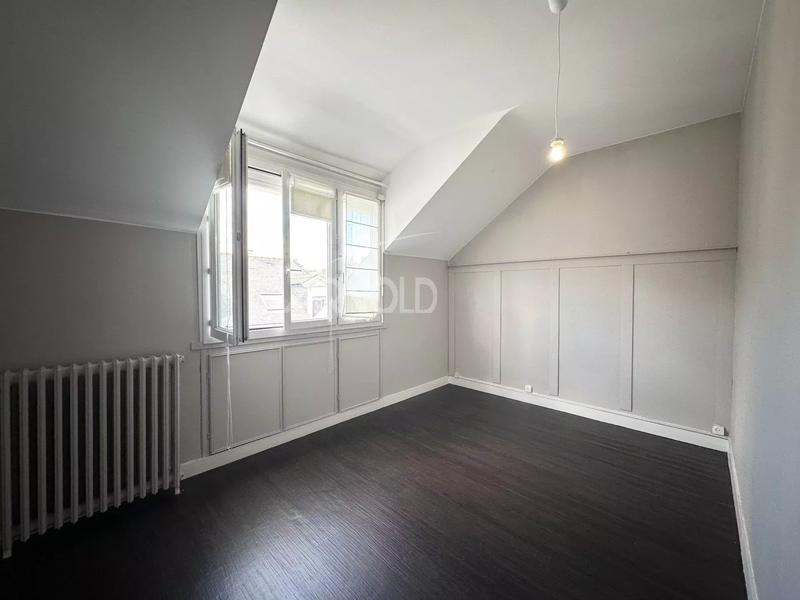 Maison - 193 m² - 7 pièces