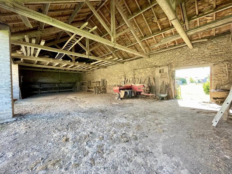 Maison - 220 m² - 7 pièces