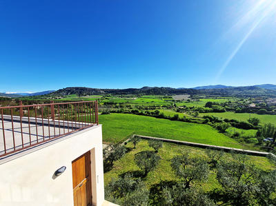 Maison - 240 m² - 6 pièces