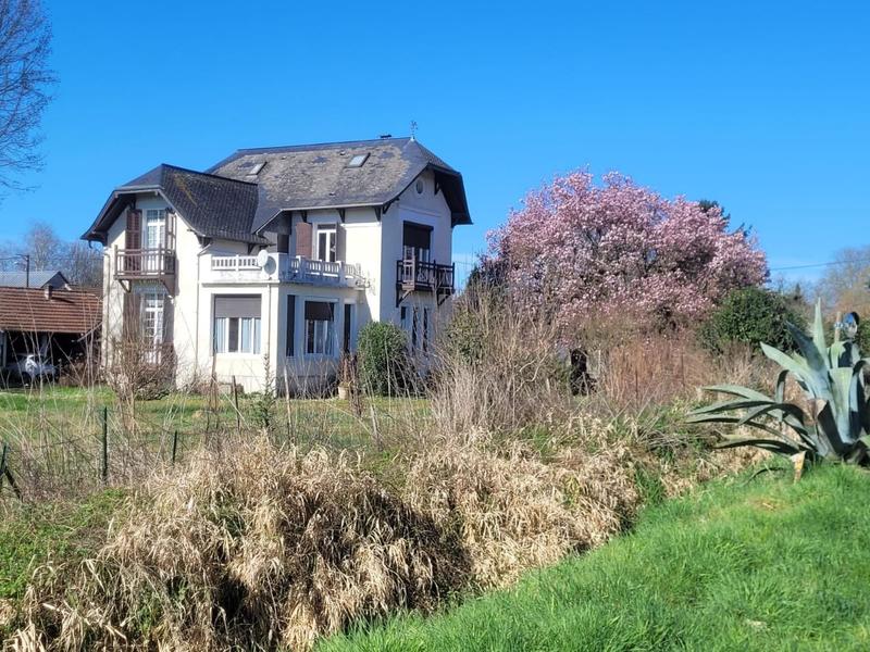 Maison - 180 m² - 7 pièces