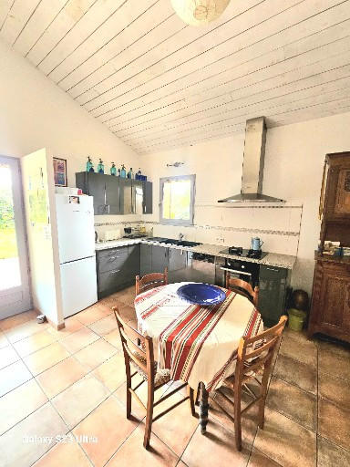 Maison - 92 m² - 5 pièces