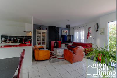 Maison - 81 m² - 4 pièces