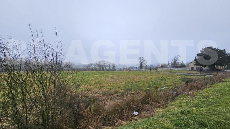 Terrain - 1 858 m²