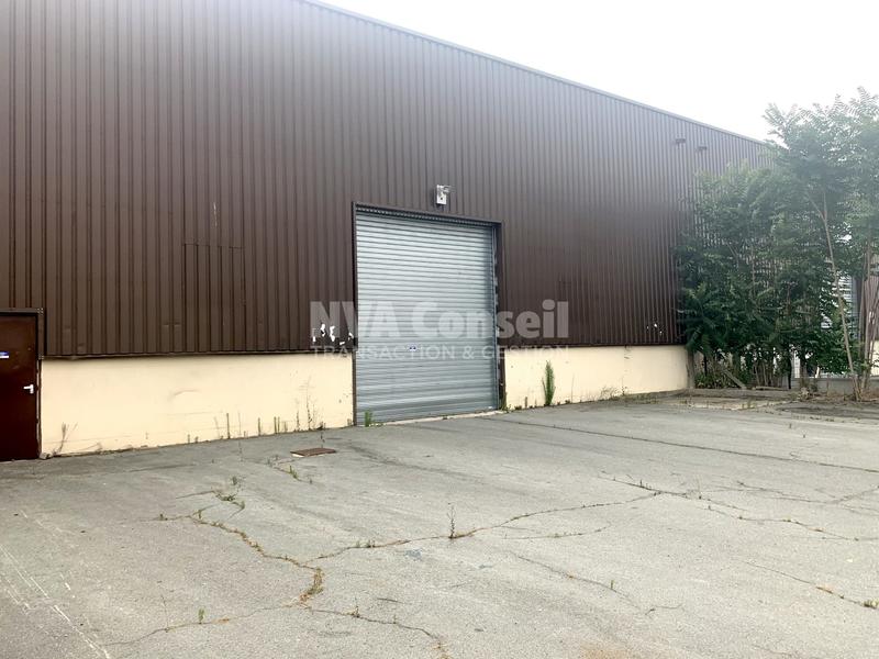 Local d'activités - 1 199 m²