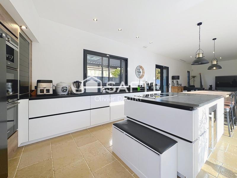 Maison - 103 m² - 4 pièces