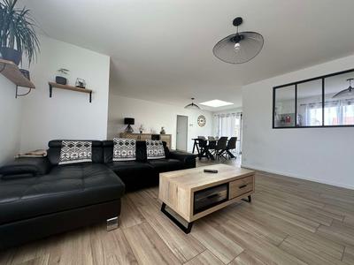 Maison - 107 m² - 5 pièces