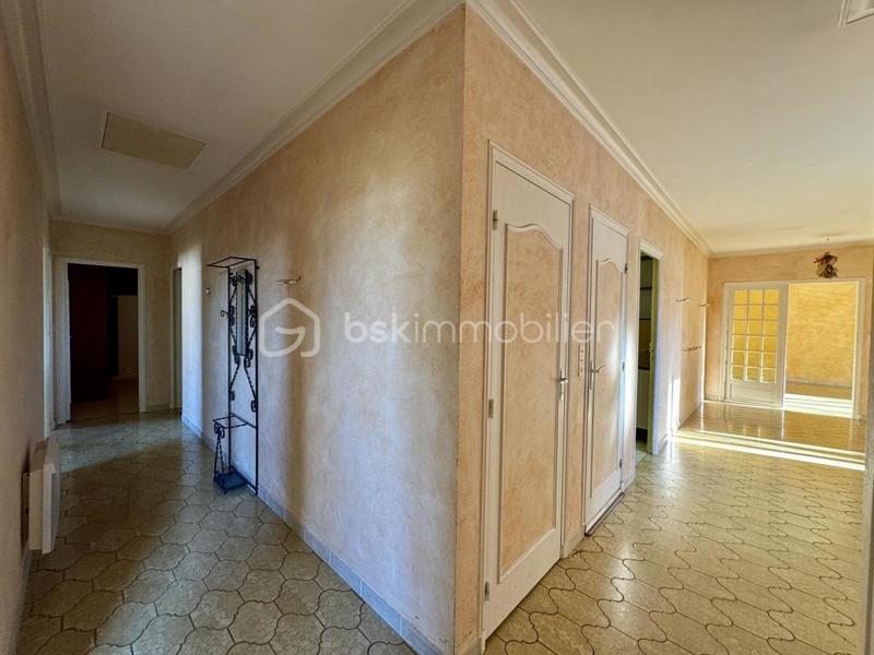 Maison - 140 m² - 7 pièces