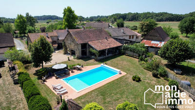 Maison ancienne - 230 m² - 7 pièces