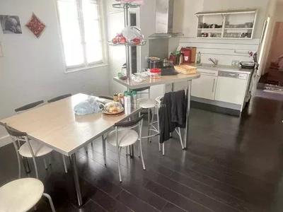 Appartement - 120 m² - 4 pièces