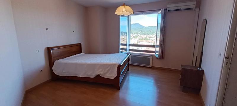 Maison - 97 m² - 5 pièces