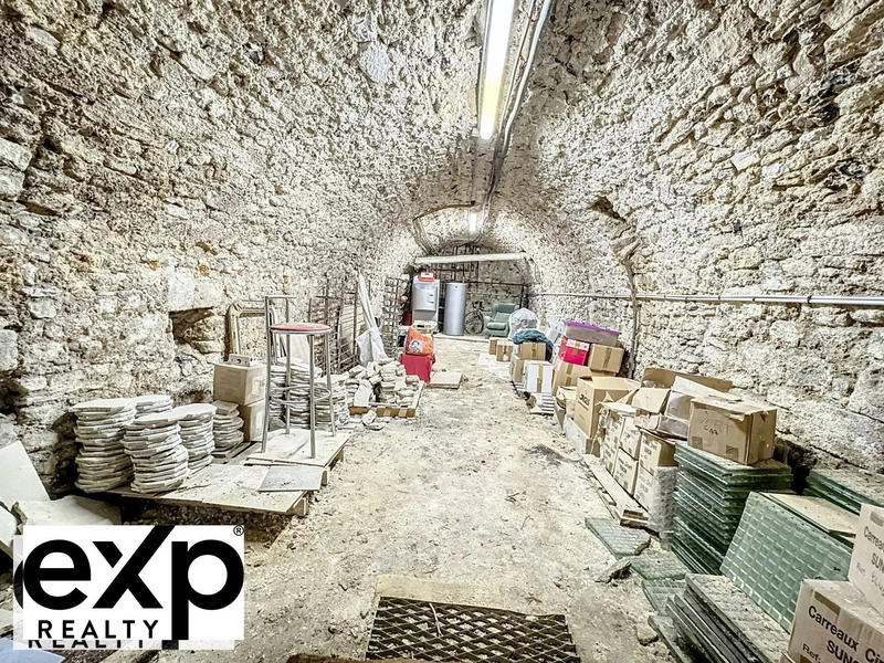 Maison - 195 m² - 6 pièces