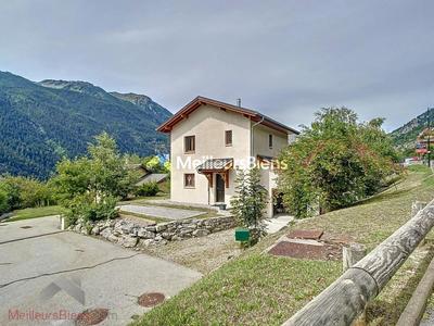 Maison - 110 m² - 4 pièces