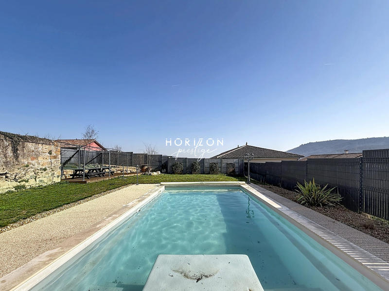 Maison ancienne - 433 m² - 10 pièces