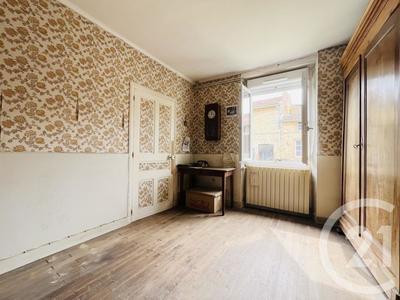 Maison de village - 94 m² - 4 pièces