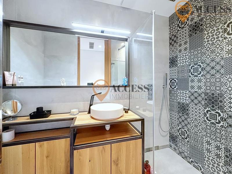 Maison - 177 m² - 7 pièces