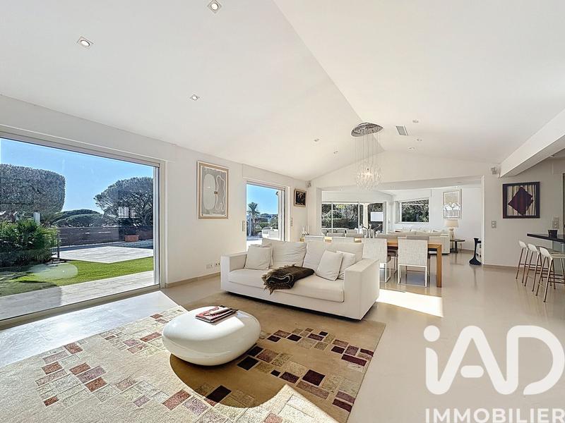 Maison - 295 m² - 7 pièces