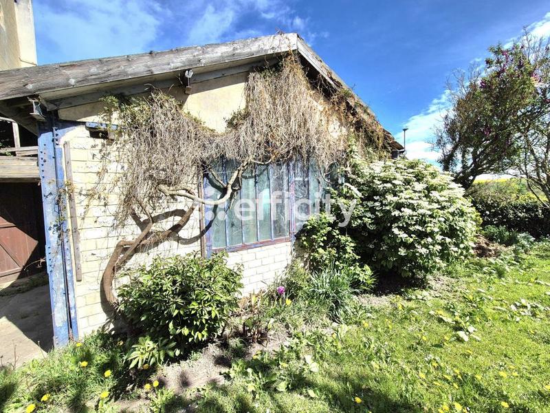 Maison - 200 m² - 8 pièces