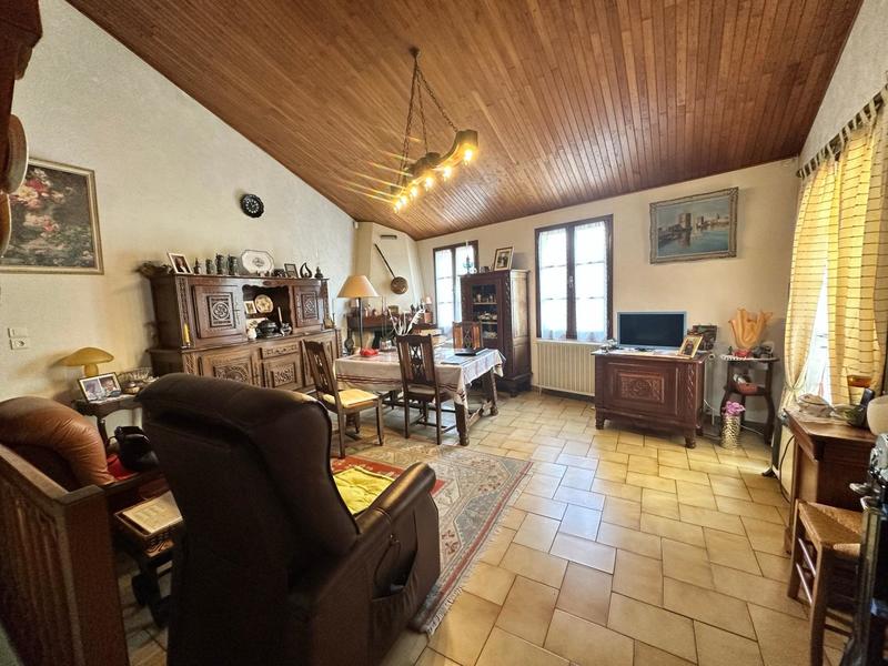 Maison - 102 m² - 4 pièces