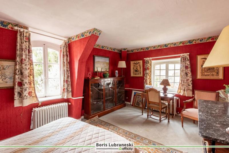 Hôtel particulier - 1 200 m² - 20 pièces