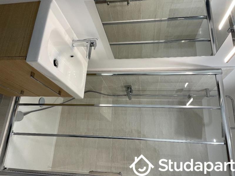 Chambre - 13 m² - 1 pièce