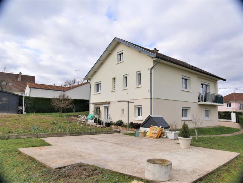 Maison - 190 m² - 7 pièces