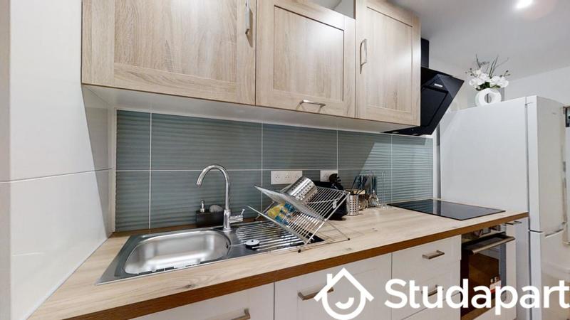 Chambre - 12 m² - 1 pièce