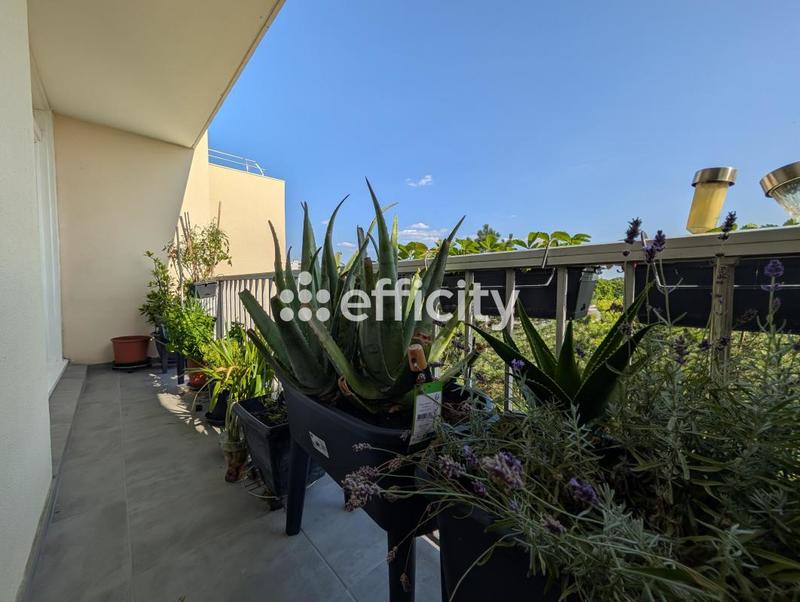 Appartement - 90 m² - 4 pièces