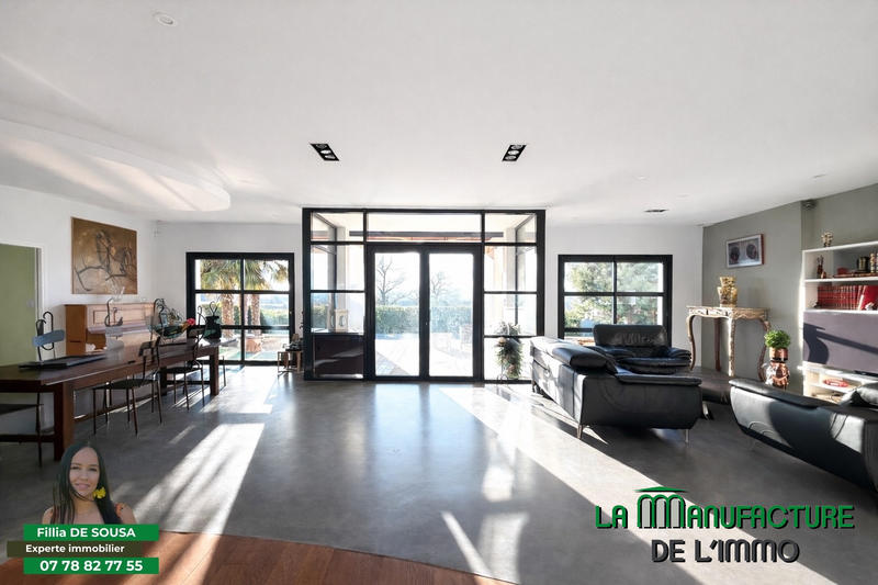 Villa - 202 m² - 7 pièces