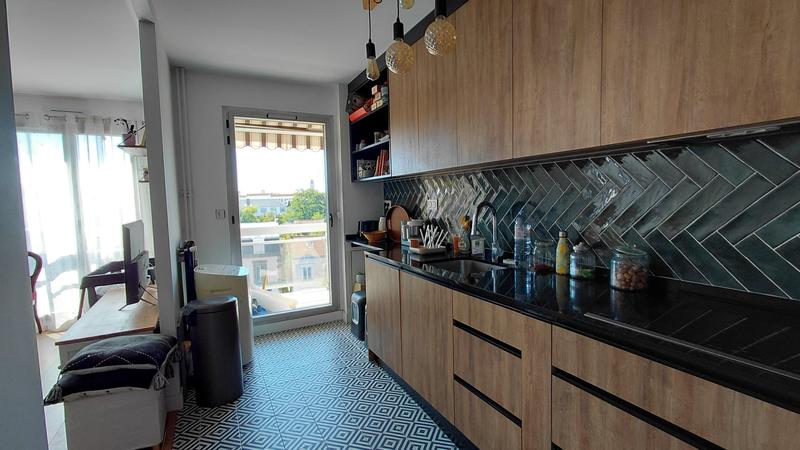 Appartement - 84 m² - 5 pièces