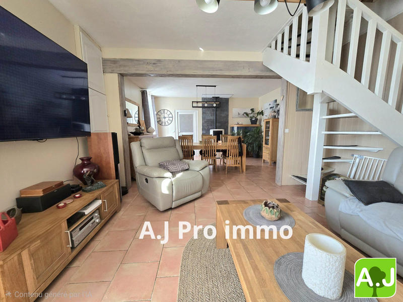 Maison - 107 m² - 6 pièces