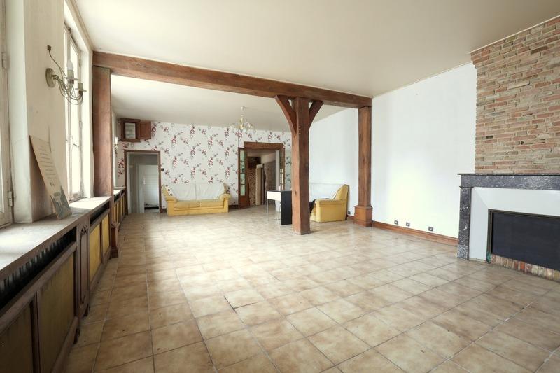 Local commercial - 369 m² - 14 pièces