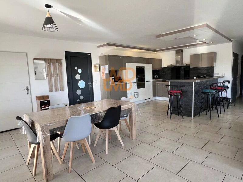 Villa - 120 m² - 4 pièces